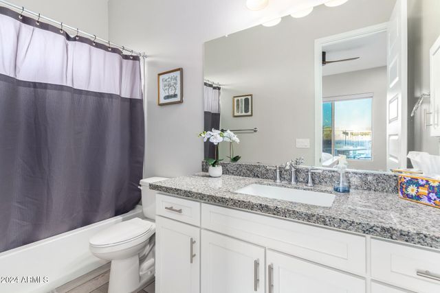 8566 E CAVALRY Drive, Scottsdale, AZ 85266