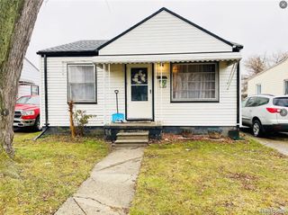 11227 Packard Avenue, Warren, MI 48089