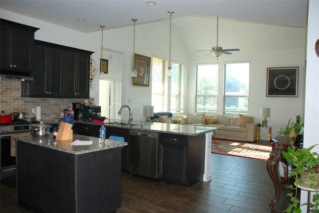 17506 White Baneberry Drive, Conroe, TX 77385