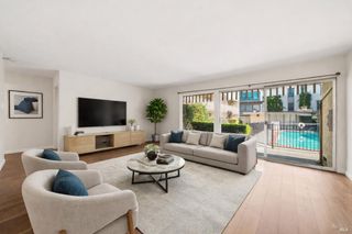 260 Merrydale Rd #5, San Rafael, CA 94903