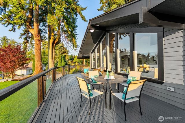 27405 Lofall Court NW, Poulsbo, WA 98370