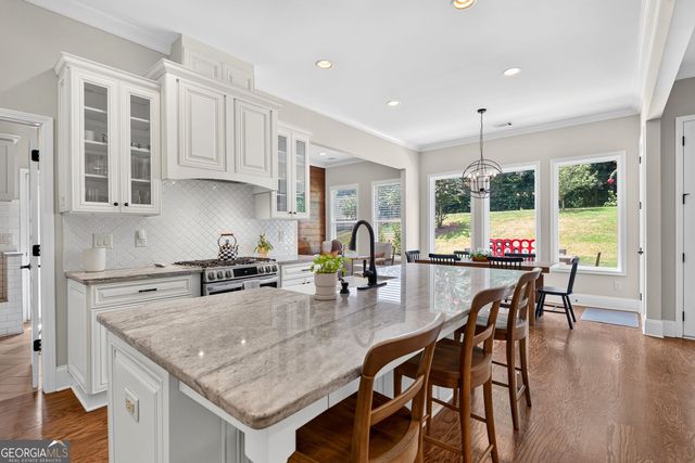 845 Walnut River Trail, Hoschton, GA 30548