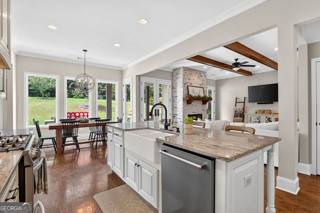 845 Walnut River Trail, Hoschton, GA 30548