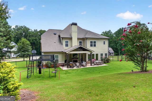 845 Walnut River Trail, Hoschton, GA 30548