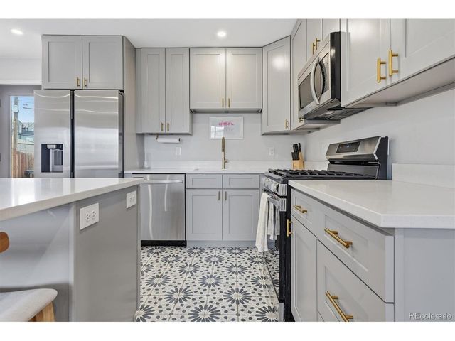 1087 Wolff St, Denver, CO 80204