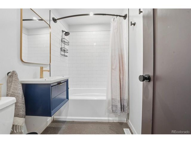 1087 Wolff St, Denver, CO 80204