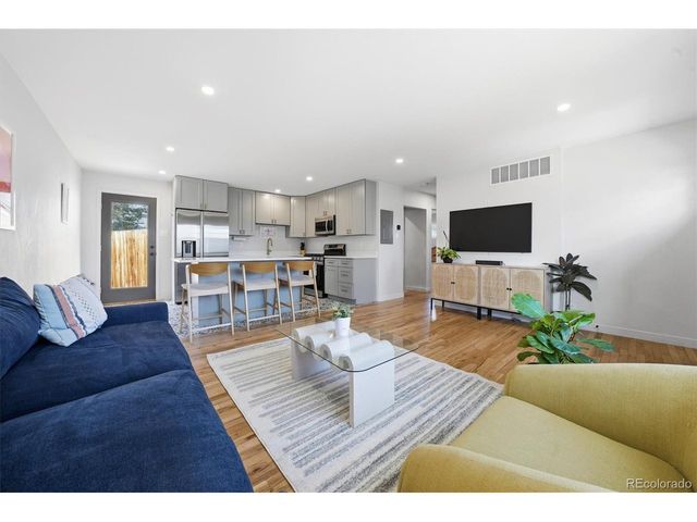 1087 Wolff St, Denver, CO 80204