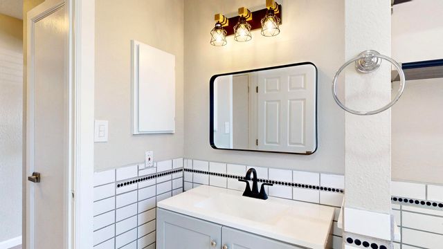 548 Star Villa Circle SE, Rio Rancho, NM 87124