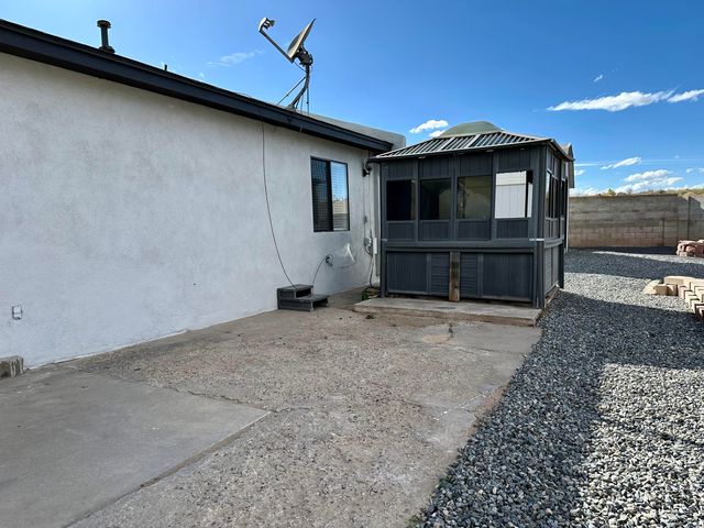 548 Star Villa Circle SE, Rio Rancho, NM 87124
