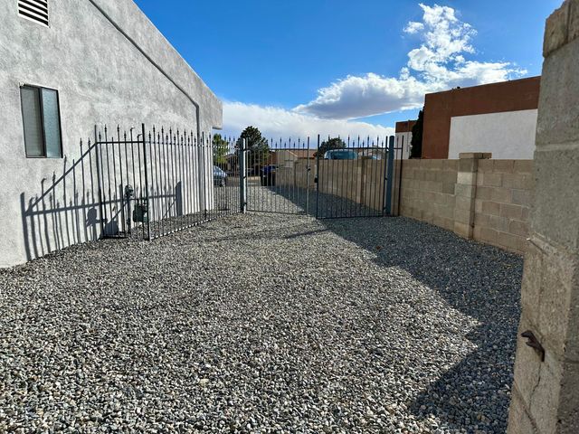 548 Star Villa Circle SE, Rio Rancho, NM 87124