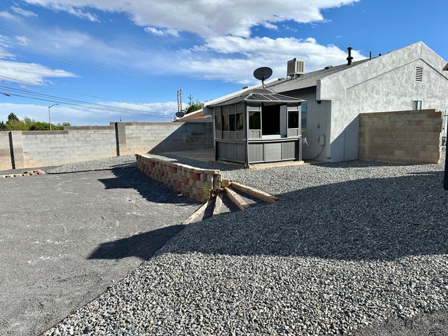 548 Star Villa Circle SE, Rio Rancho, NM 87124