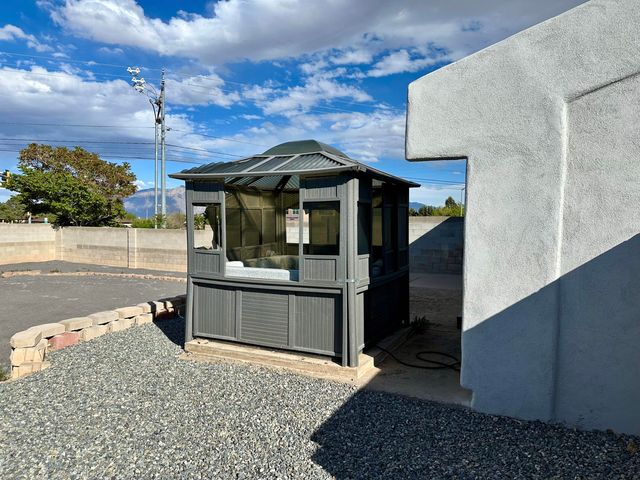 548 Star Villa Circle SE, Rio Rancho, NM 87124