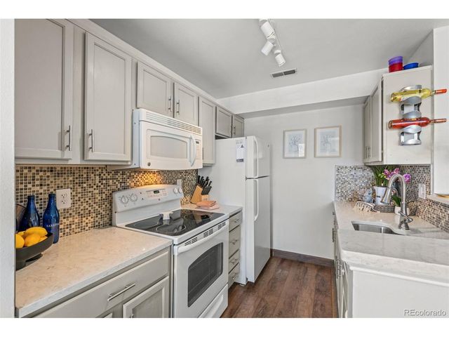 6711 S Ivy Way A2, Centennial, CO 80112