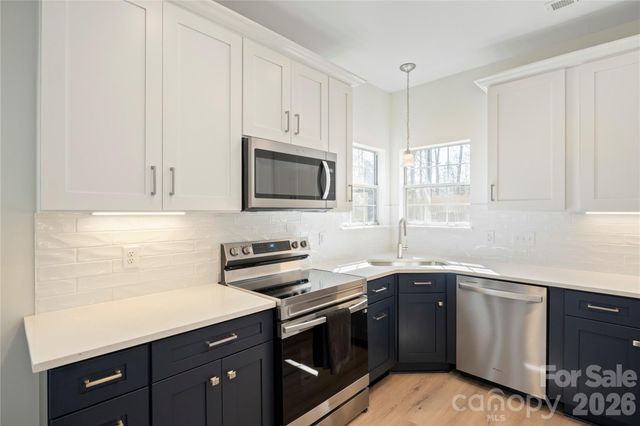 6107 Park Hill Road, Charlotte, NC 28277