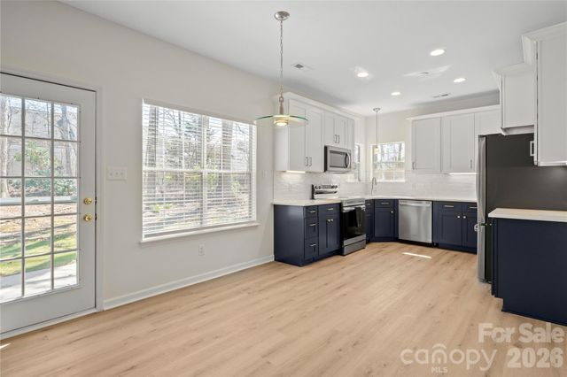 6107 Park Hill Road, Charlotte, NC 28277