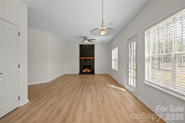 6107 Park Hill Road, Charlotte, NC 28277