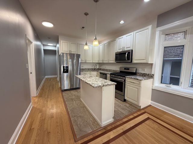2449 N Ridgeway Avenue 1, Chicago, IL 60647