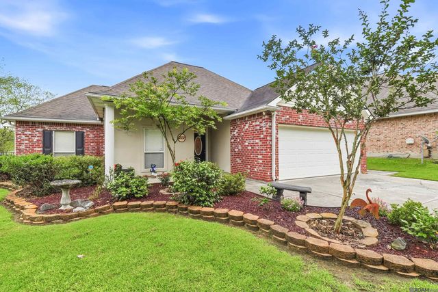 12132 River Highlands, St Amant, LA 70774