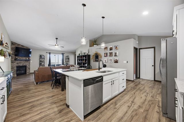 1410 Legend Drive, Tiffin, IA 52340