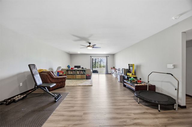1410 Legend Drive, Tiffin, IA 52340
