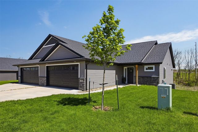 1410 Legend Drive, Tiffin, IA 52340