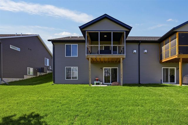 1410 Legend Drive, Tiffin, IA 52340