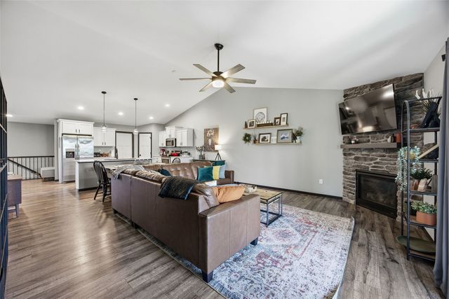 1410 Legend Drive, Tiffin, IA 52340