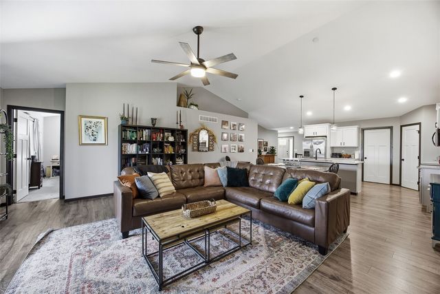 1410 Legend Drive, Tiffin, IA 52340