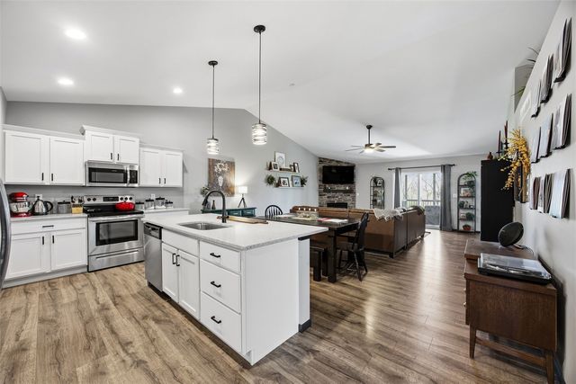 1410 Legend Drive, Tiffin, IA 52340