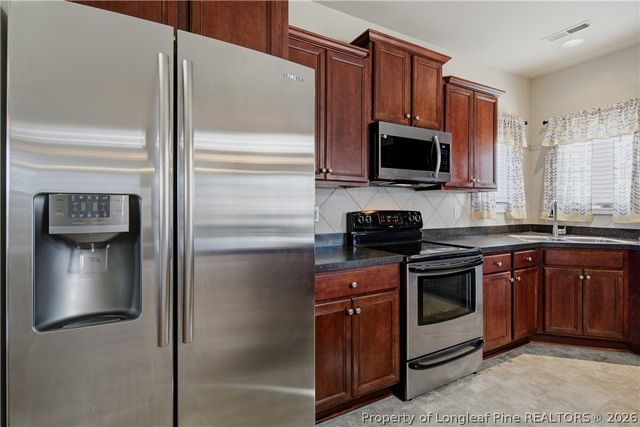 3608 Castlefield Lane, Fayetteville, NC 28306