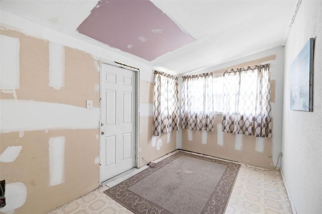 531 ATHENS STREET, Tarpon Springs, FL 34689