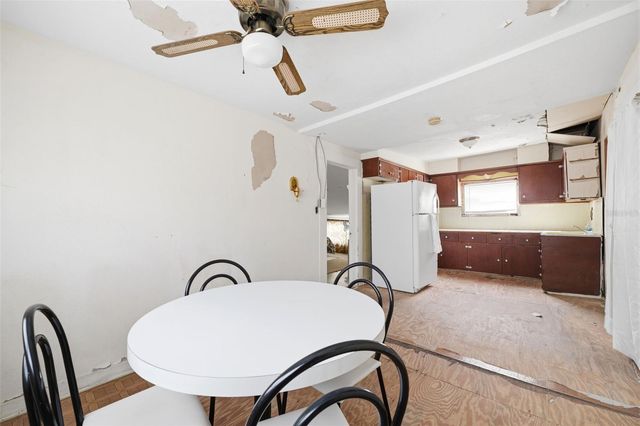 531 ATHENS STREET, Tarpon Springs, FL 34689