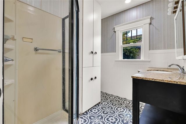809 E Colton, Redlands, CA 92374