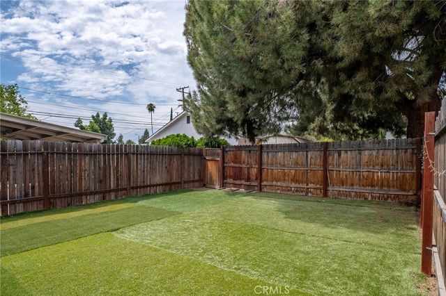 809 E Colton, Redlands, CA 92374