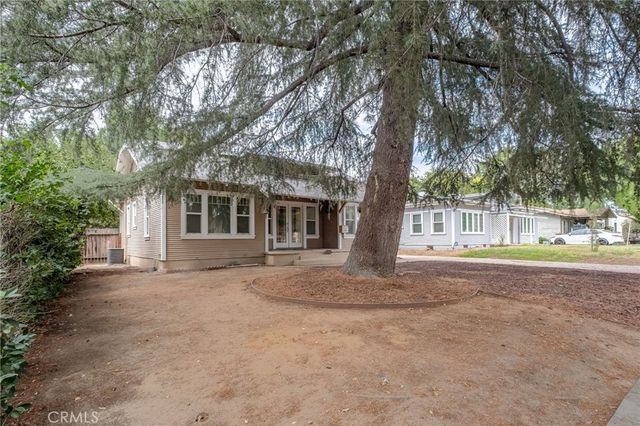 809 E Colton, Redlands, CA 92374