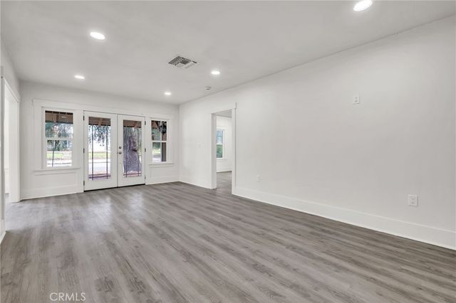809 E Colton, Redlands, CA 92374
