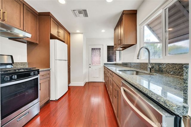 809 E Colton, Redlands, CA 92374