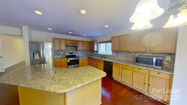 9029 Seamill Road, Charlotte, NC 28278