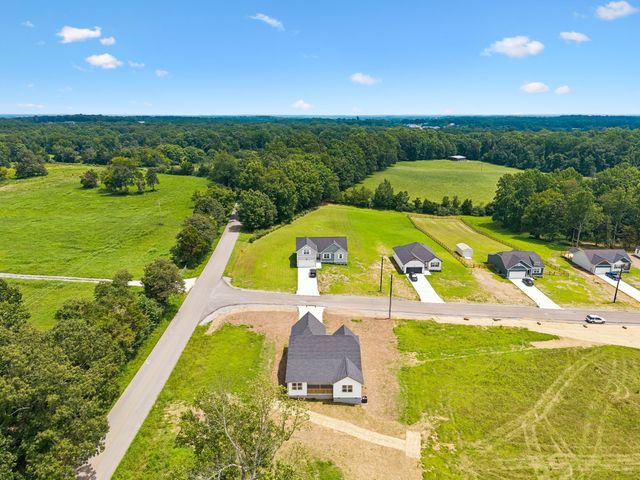 100 Morgan Lane, Dickson, TN 37055