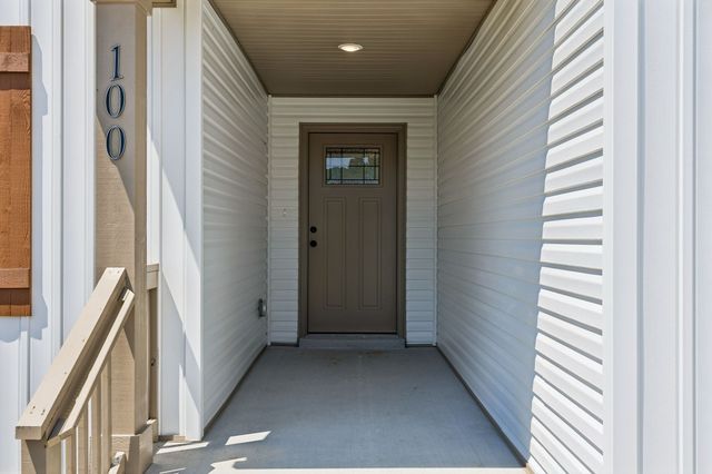 100 Morgan Lane, Dickson, TN 37055