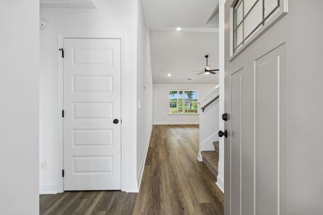 100 Morgan Lane, Dickson, TN 37055
