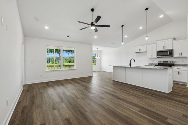 100 Morgan Lane, Dickson, TN 37055