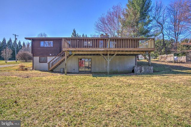 225 PINE GROVE RD, Bluemont, VA 20135