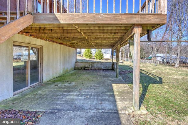 225 PINE GROVE RD, Bluemont, VA 20135