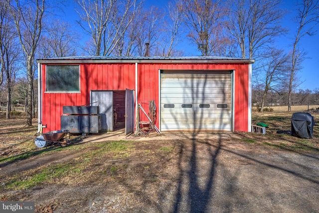 225 PINE GROVE RD, Bluemont, VA 20135