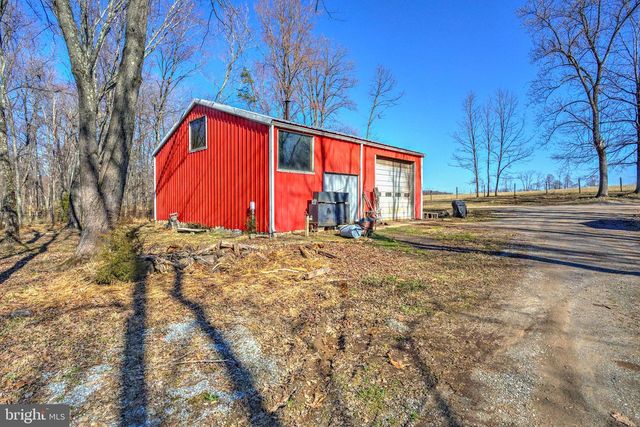 225 PINE GROVE RD, Bluemont, VA 20135