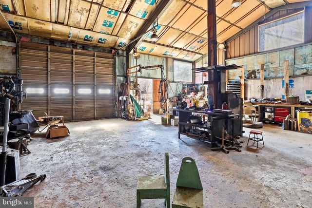 225 PINE GROVE RD, Bluemont, VA 20135