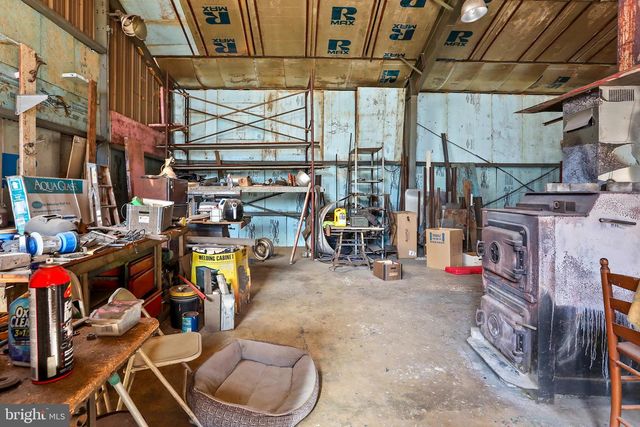 225 PINE GROVE RD, Bluemont, VA 20135