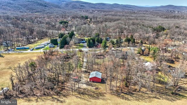 225 PINE GROVE RD, Bluemont, VA 20135