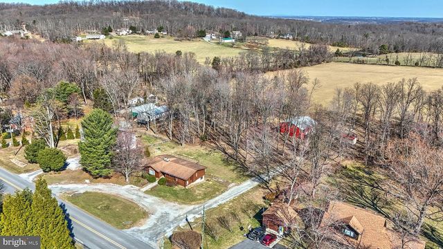 225 PINE GROVE RD, Bluemont, VA 20135